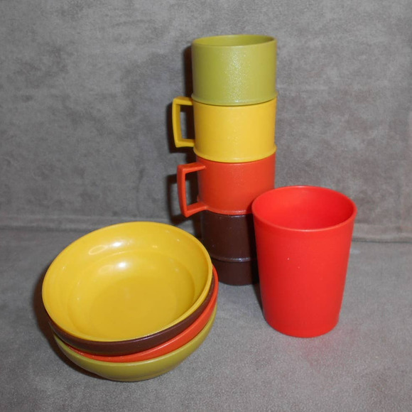 Tupperware Toys TupperToys Mini Serve-It Cup, Mugs & Bowls Pretend Kitchen - Picture 1 of 10